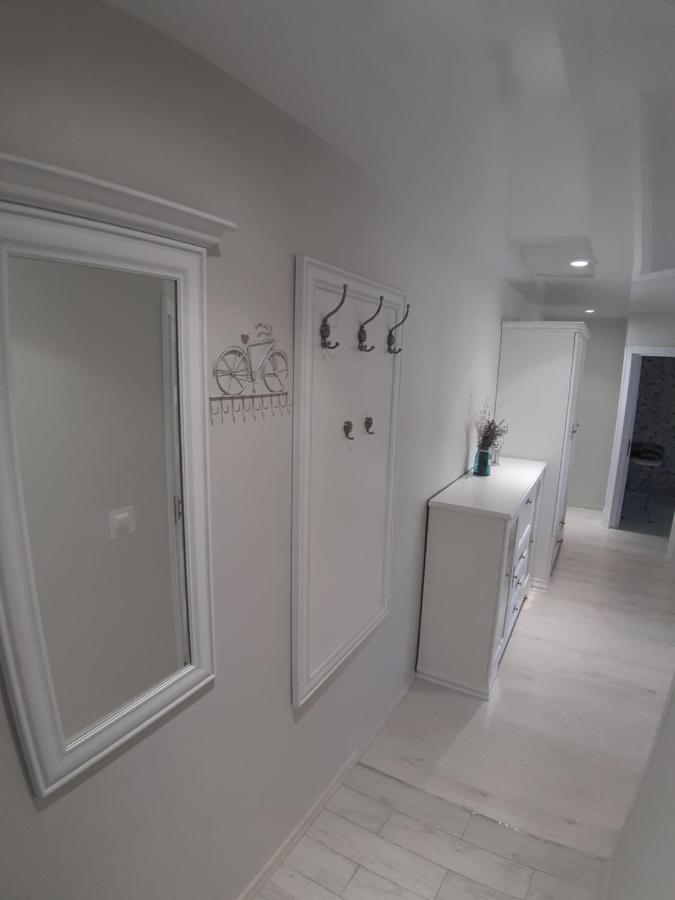 Appartment New In Center Mahiljou Exterior foto